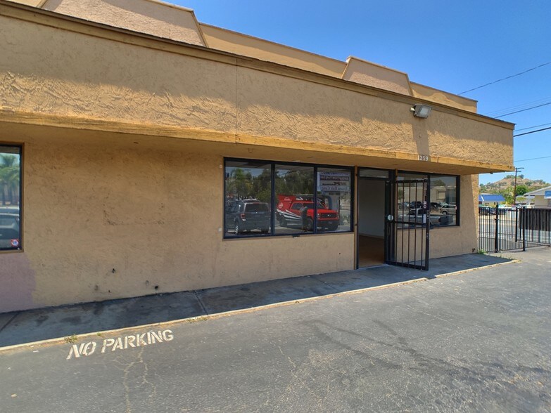 More Photos Of 1259-1265 Broadway, El Cajon Auto Repair For Lease