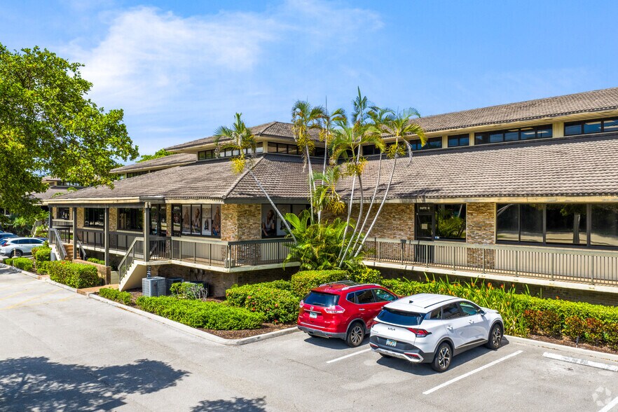 More Photos Of 5499 N Federal Hwy, Boca Raton Office For Lease