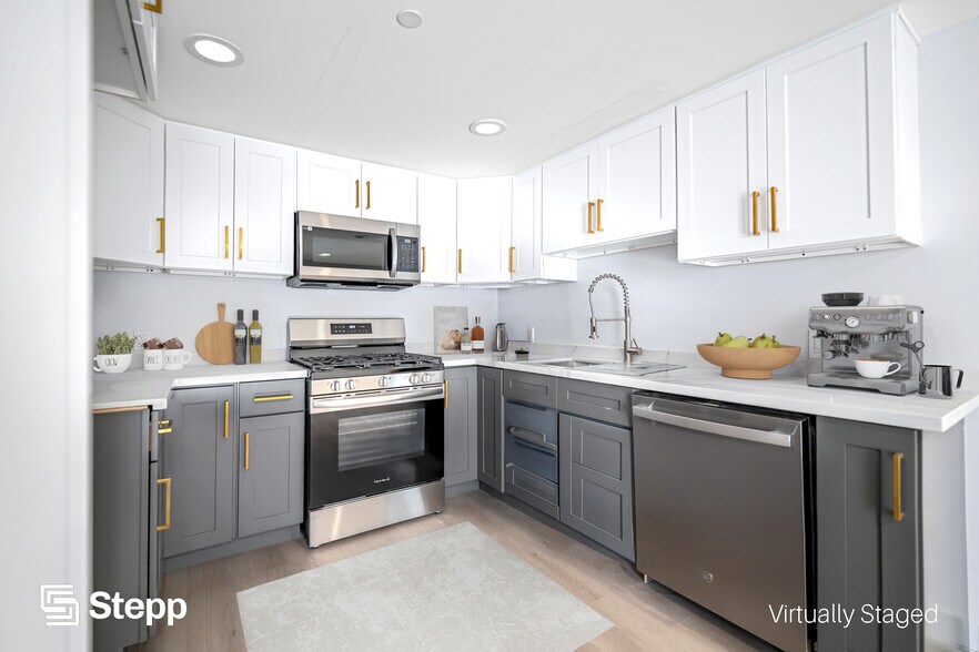 More Photos Of 3301 Obama Blvd, Los Angeles Apartments For Sale