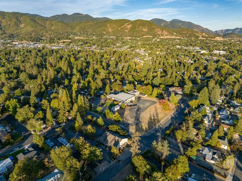 More Photos Of , Grants Pass Unknown For Sale