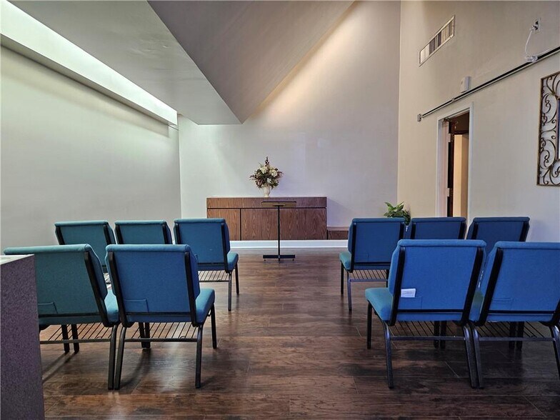 More Photos Of 4144 Old Austell Rd, Powder Springs Religious Facility For Lease