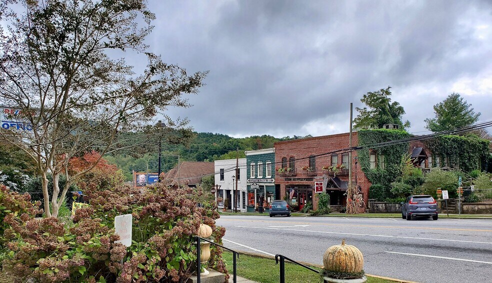 More Photos Of 92 Hunter Ridge Trl, Clayton Land For Sale