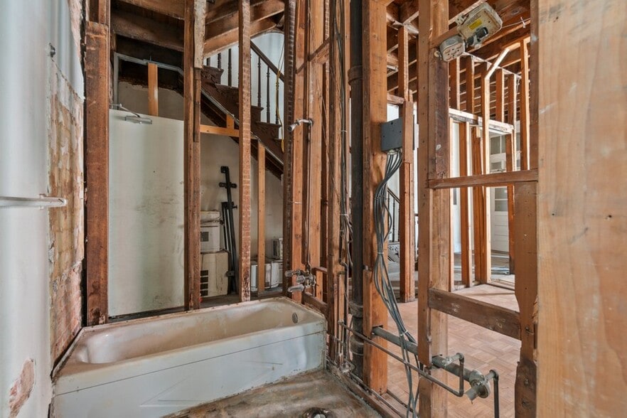 More Photos Of , Baltimore Multifamily For Sale