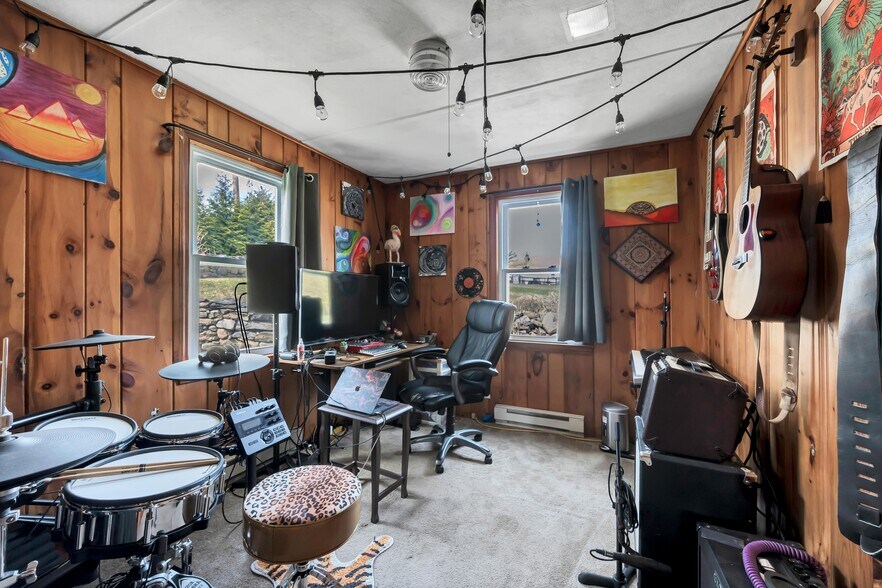 More Photos Of , Brookfield Unknown For Sale