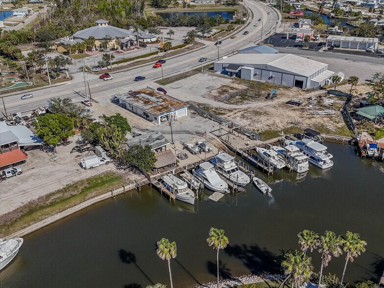 More Photos Of 17671-17681 San Carlos Blvd, Fort Myers Marina For Sale