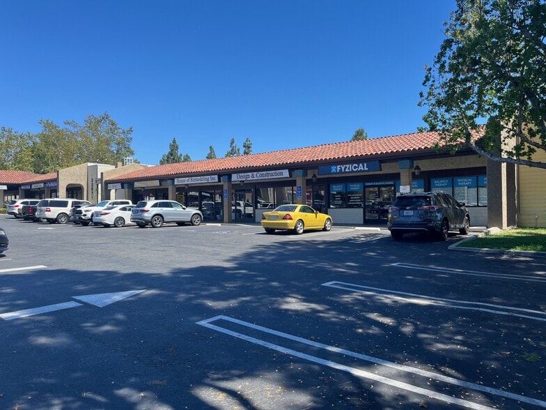 More Photos Of 22706-22762 Aspan St, Lake Forest Unknown For Lease