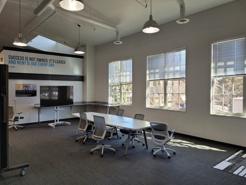 More Photos Of 36 Professional Plz, Rexburg Office For Lease