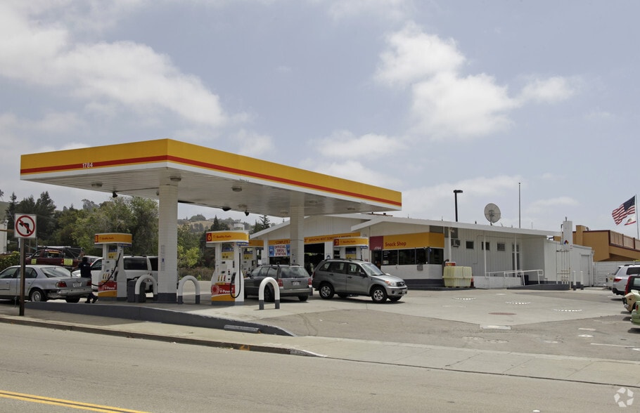 More Photos Of 1784 150th Ave, San Leandro Service Station For Sale