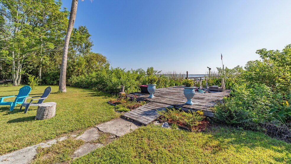 More Photos Of 6001 Bird Island Dr, Lady Lake Lodge Meeting Hall For Sale