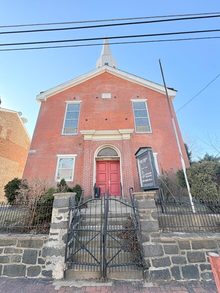 Primary Photo Of 4601 Almond st, Philadelphia Religious Facility For Sale