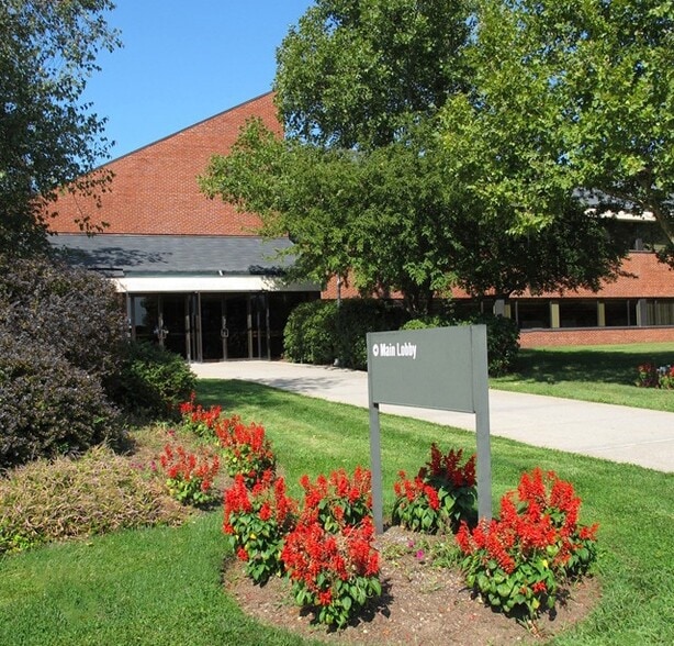 More Photos Of 688 Great Rd, Stow Office For Sale