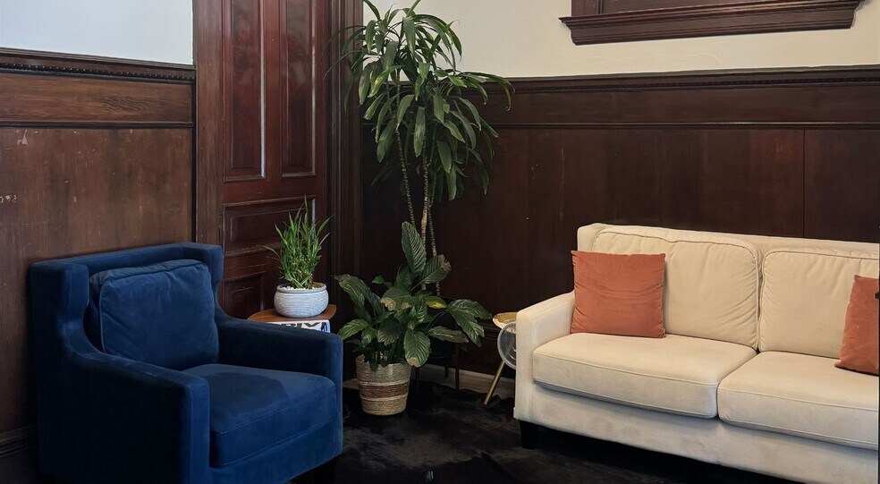 More Photos Of 510 Waverley St, Palo Alto Office For Sale