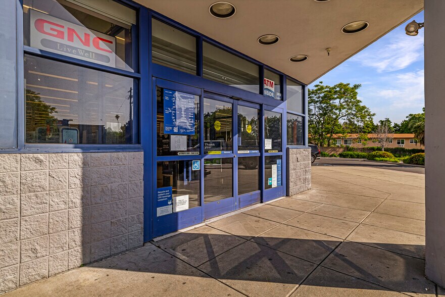 More Photos Of 2700 Oro Dam Blvd E, Oroville Freestanding For Lease