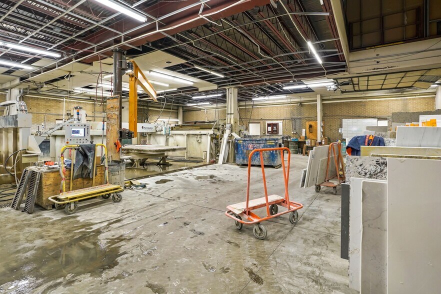 More Photos Of 3300 E 43rd Ave, Denver Manufacturing For Sale