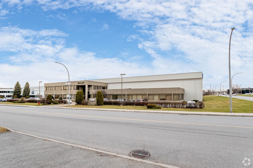 More Photos Of 2825 Rue Brabant-Marineau, Montréal Warehouse For Lease
