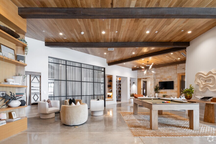 More Photos Of 5100 Bolm Rd, Austin Apartments For Lease