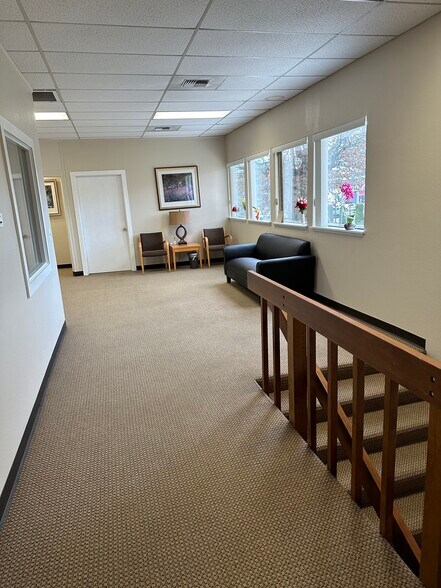 More Photos Of 825 Legion Way SE, Olympia Coworking Space