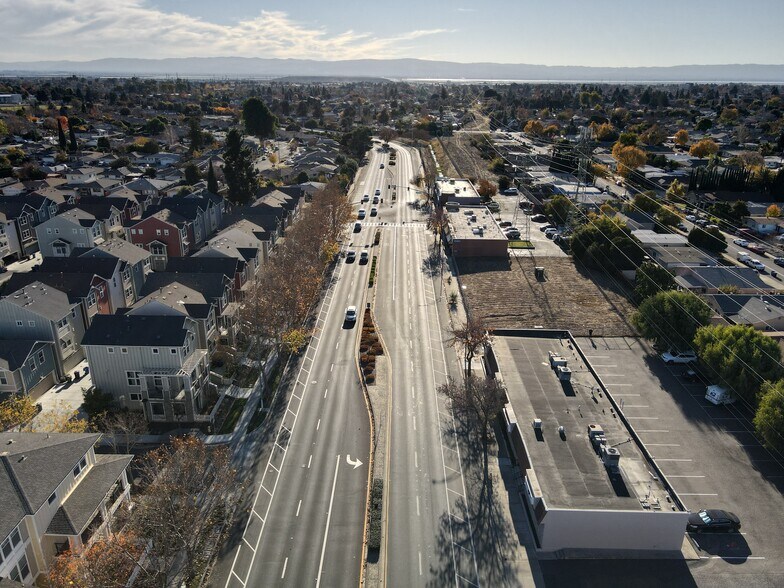More Photos Of 40919-40931 Grimmer Blvd, Fremont Freestanding For Sale