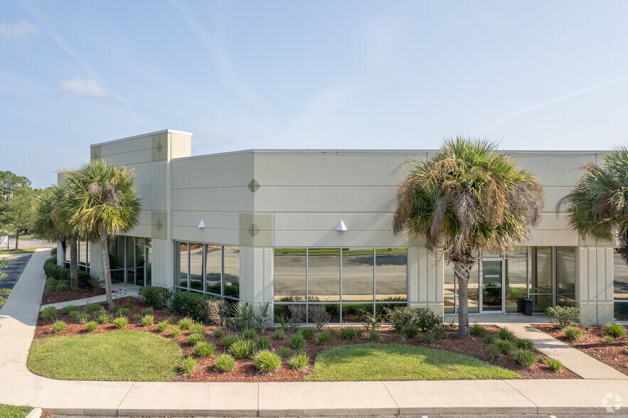 More Photos Of 1845 Town Center Blvd, Orange Park Office For Lease