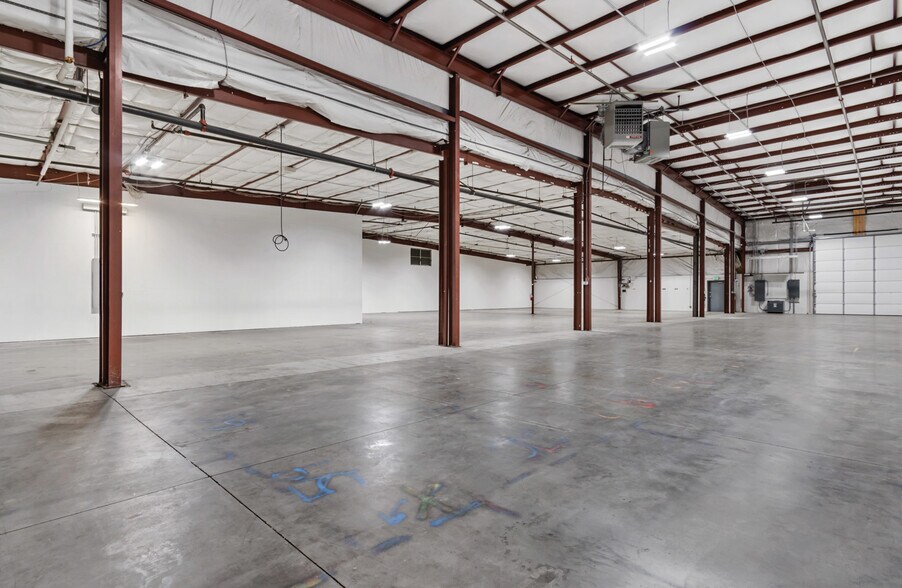 More Photos Of 2925-2929 S Cole Rd, Boise Warehouse For Lease