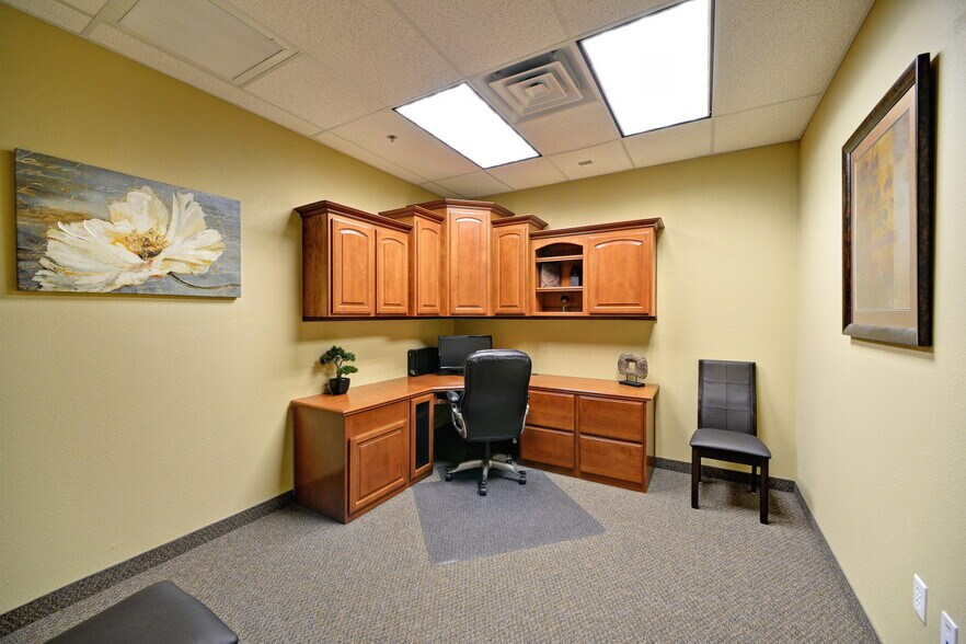 More Photos Of 12409 W Indian School Rd, Avondale Office For Sale