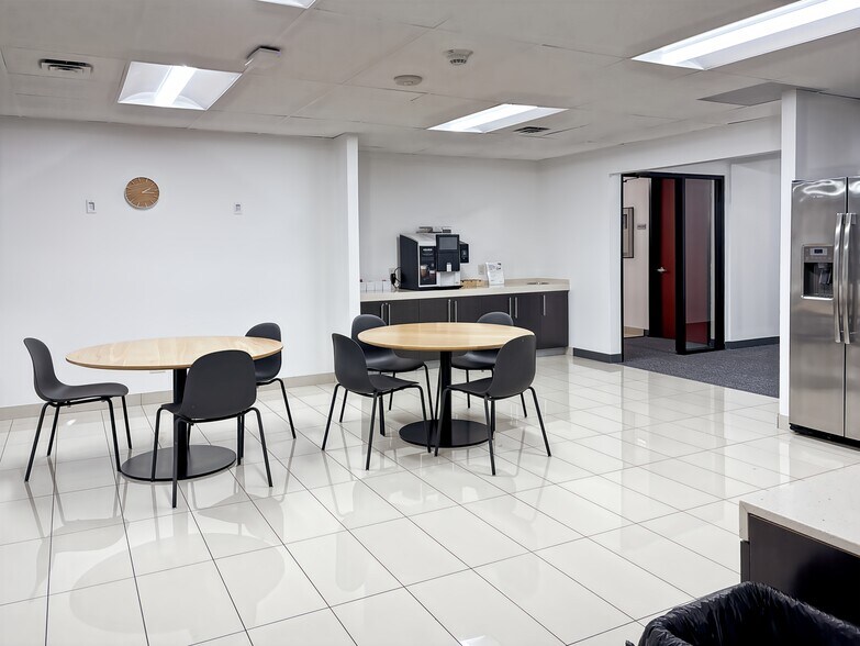 More Photos Of 320 Decker Dr, Irving Coworking Space