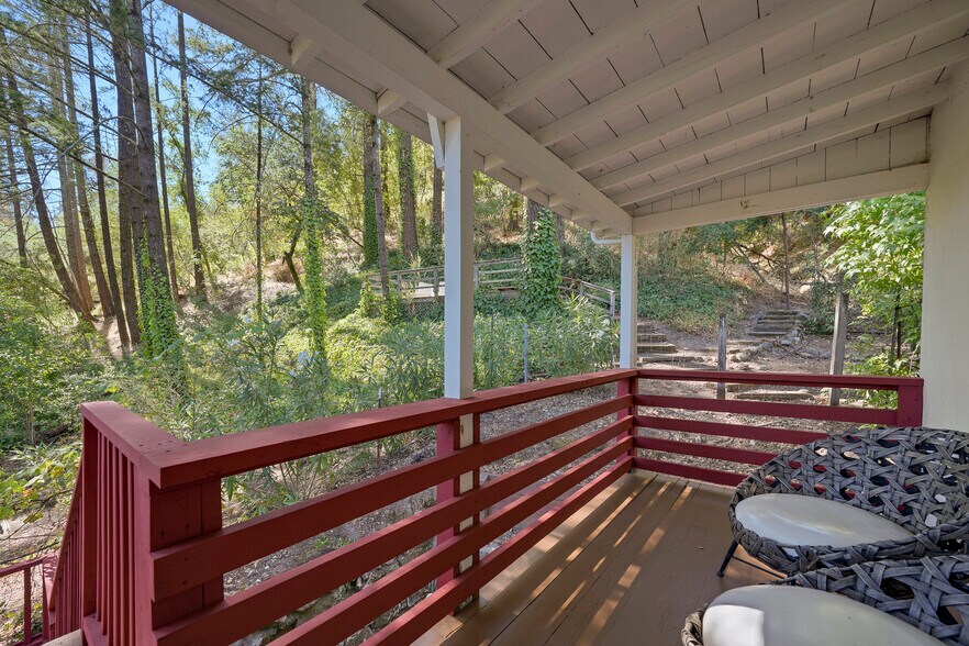 More Photos Of 1423-1425 Foothill, Calistoga Apartments For Sale