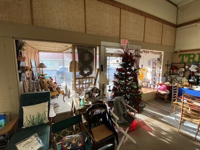 More Photos Of 15-17 S Commerce St, Liberty Storefront For Sale