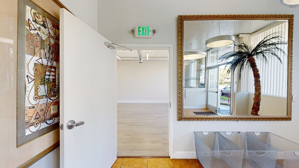 More Photos Of 1311-1425 63rd St, Emeryville Distribution For Lease