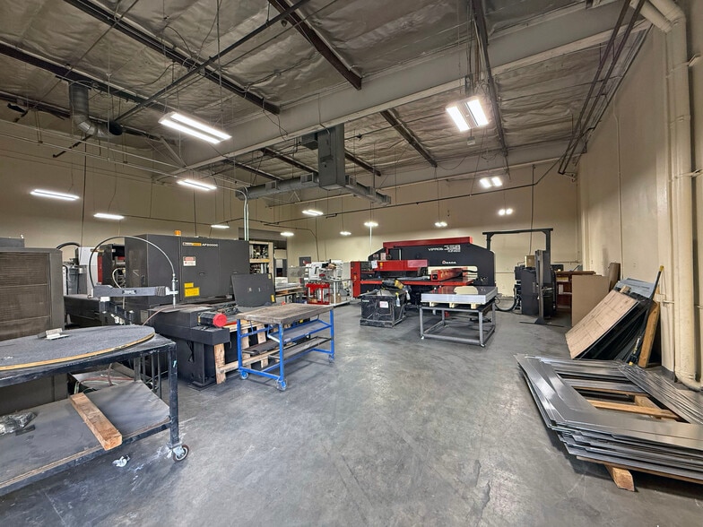 More Photos Of 28258 Avenue Stanford, Valencia Manufacturing For Sale