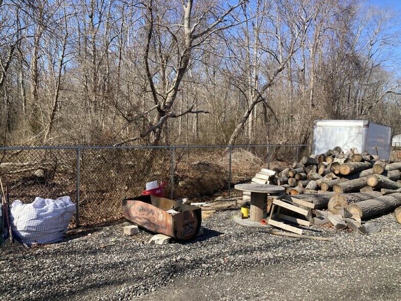 More Photos Of 347 East St, West Bridgewater Land For Lease