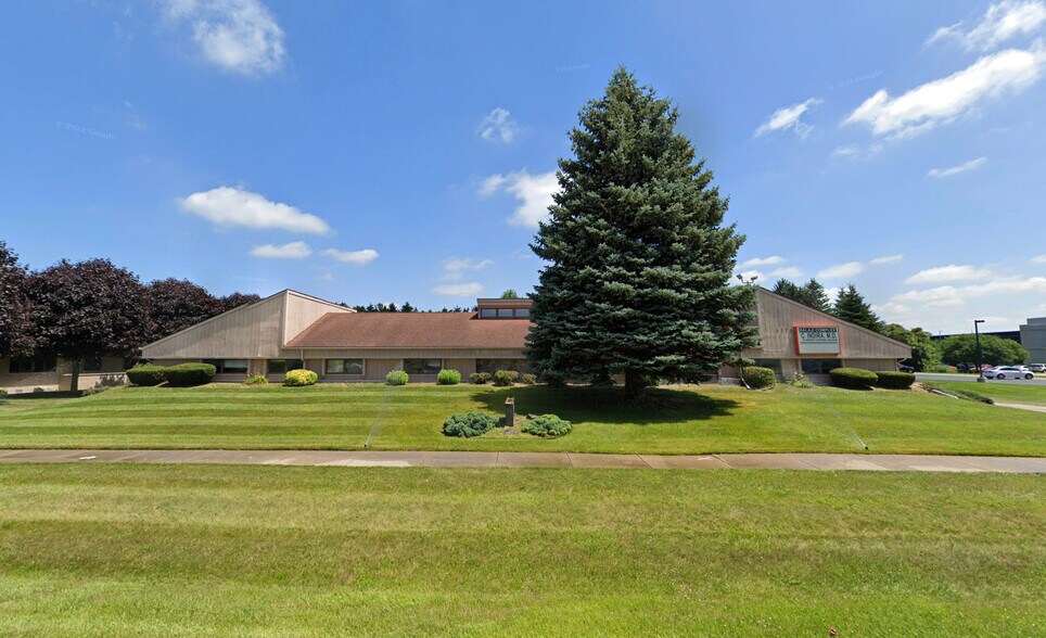 More Photos Of 4370 Fashion Square Blvd, Saginaw Medical For Sale