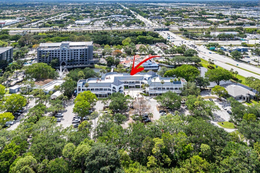 More Photos Of 7820-7860 Glades Rd, Boca Raton Office For Lease