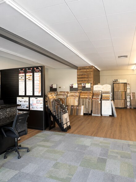 More Photos Of 301 Beech St, Connersville General Retail For Sale