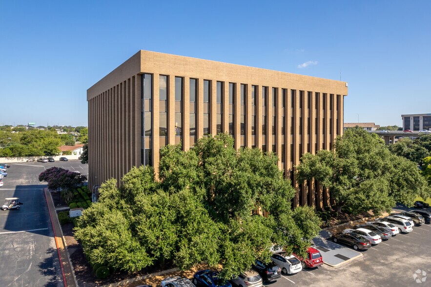More Photos Of 7700 Chevy Chase Dr, Austin Unknown For Lease