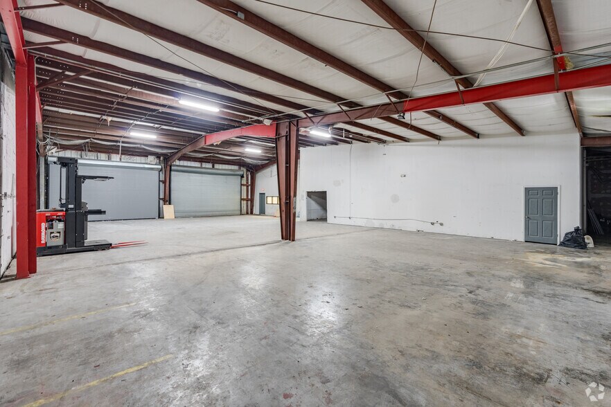 More Photos Of 3500 NW 77th Ct, Doral Warehouse For Sale