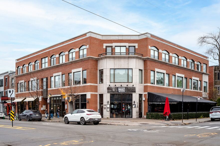 Primary Photo Of 154 Av Laurier O, Montréal Storefront Retail Office For Lease