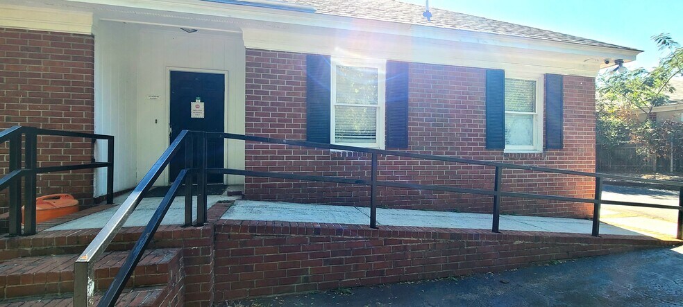 More Photos Of 1903 Wrightsboro Rd, Augusta Medical For Lease