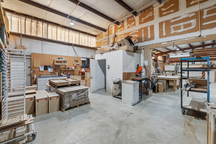 More Photos Of 26509 NW Us-27, High Springs Warehouse For Sale