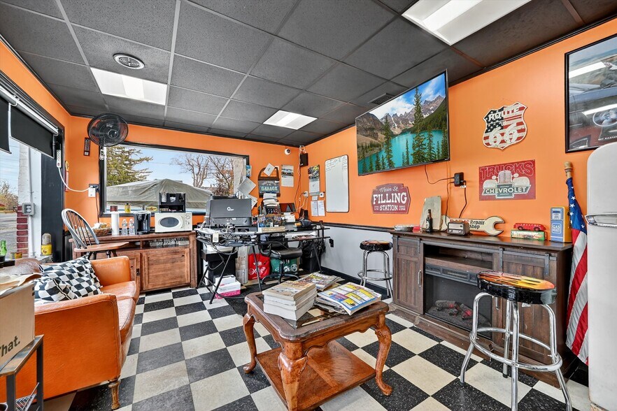 More Photos Of 13 Main St, Ogdensburg Auto Repair For Sale