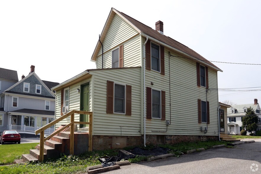 More Photos Of 635 Main St, Reisterstown Office For Sale