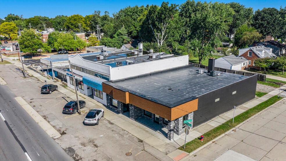 More Photos Of 30100 Woodward Ave, Royal Oak Storefront Retail Office For Lease