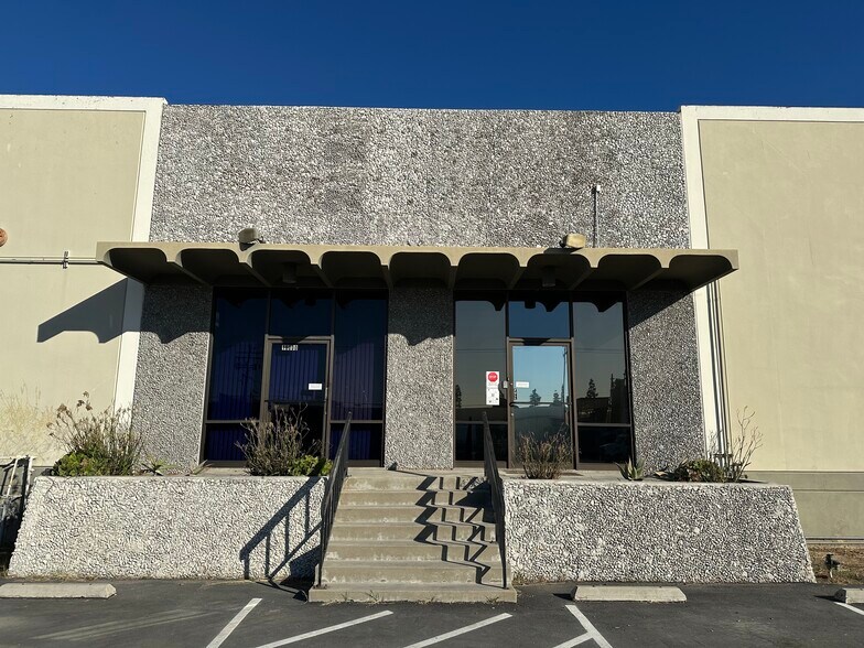 More Photos Of 16000-16010 Phoebe Ave, La Mirada Warehouse For Lease