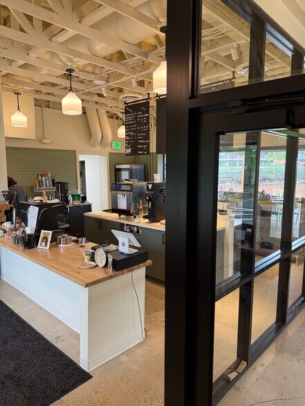 More Photos Of 6314 Broad St, Pittsburgh General Retail For Sale