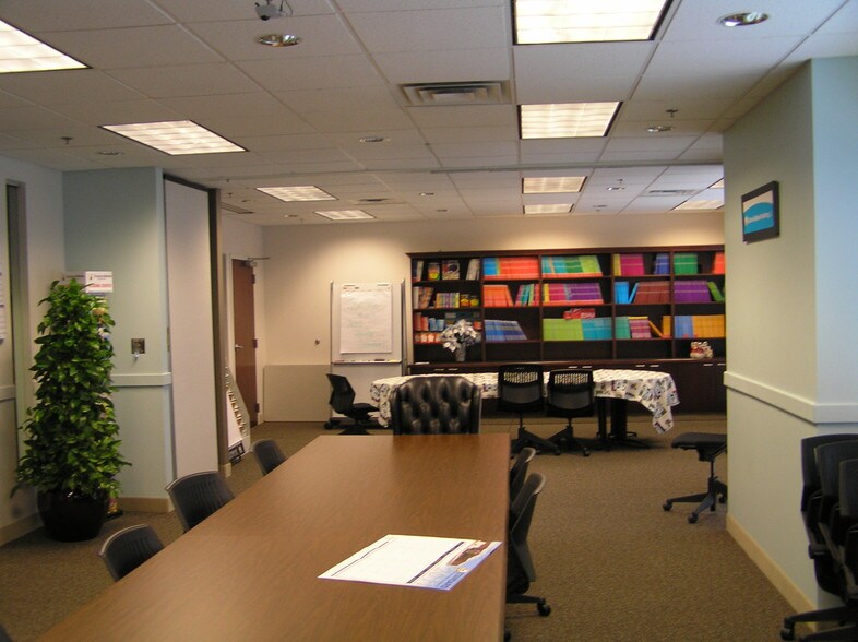 More Photos Of 8720 Orion Pl, Columbus Office For Lease