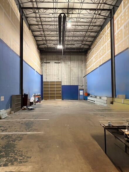 More Photos Of 105 W Dewey Ave, Wharton Warehouse For Lease