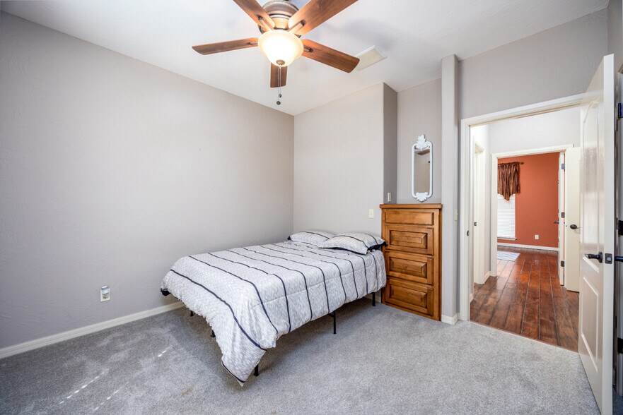 More Photos Of 12625 Sandpiper Rd, Thackerville Specialty For Sale