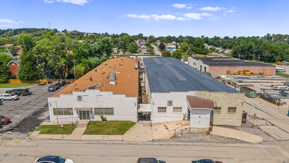 More Photos Of 25 Grand Ave, Red Lion Warehouse For Lease