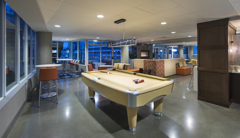 More Photos Of 989 112th Ave NE, Bellevue Apartments For Lease