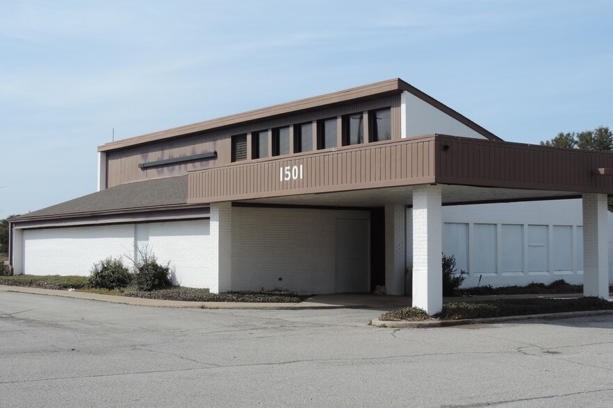 More Photos Of 1501 Northwest Hwy, Garland Medical For Sale
